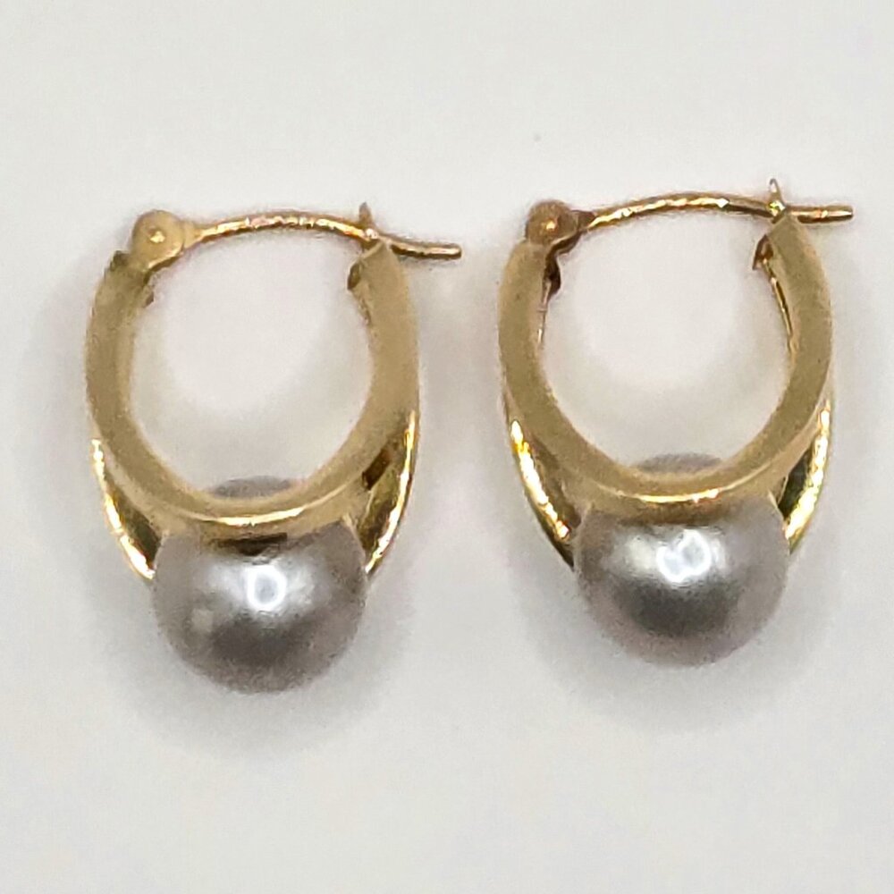 14K Yellow Gold Modern Style Split Loop Single Pearl Earrings